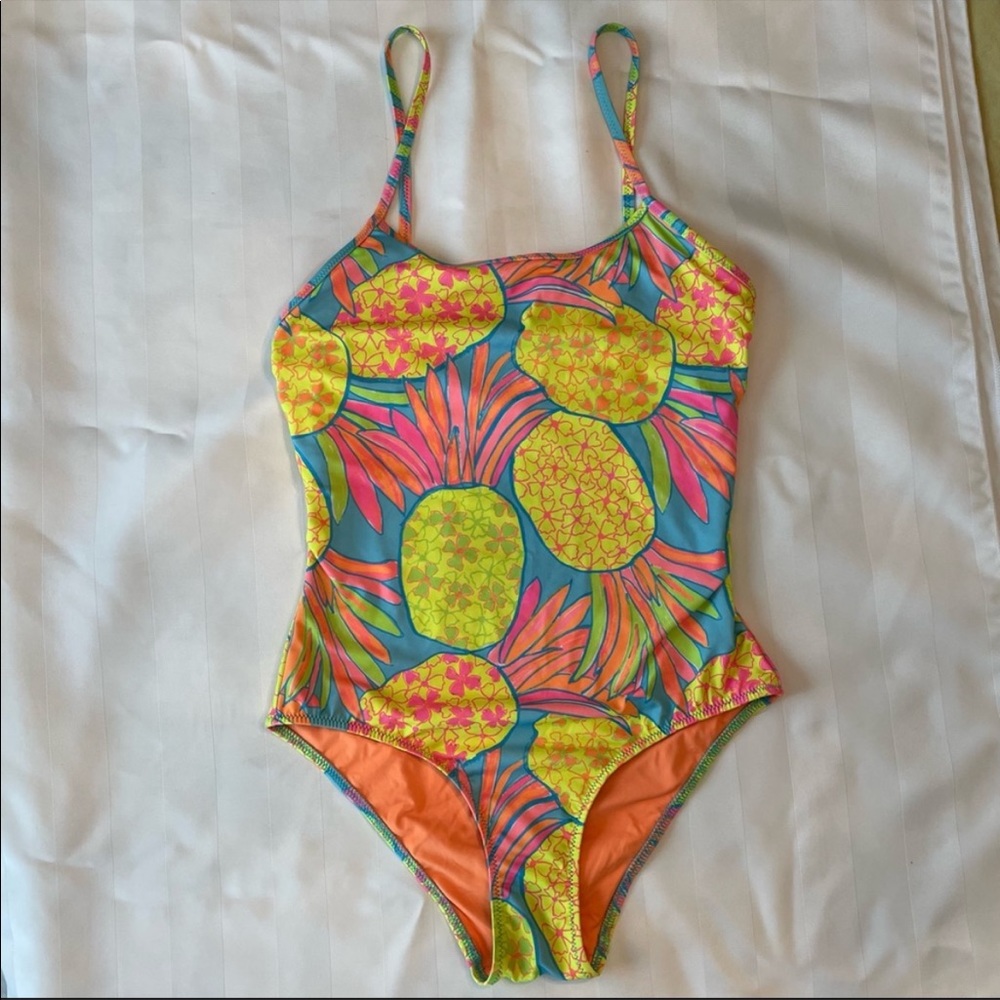Chubbies Pineapples One piece Medium with
adjustable straps and built in bra